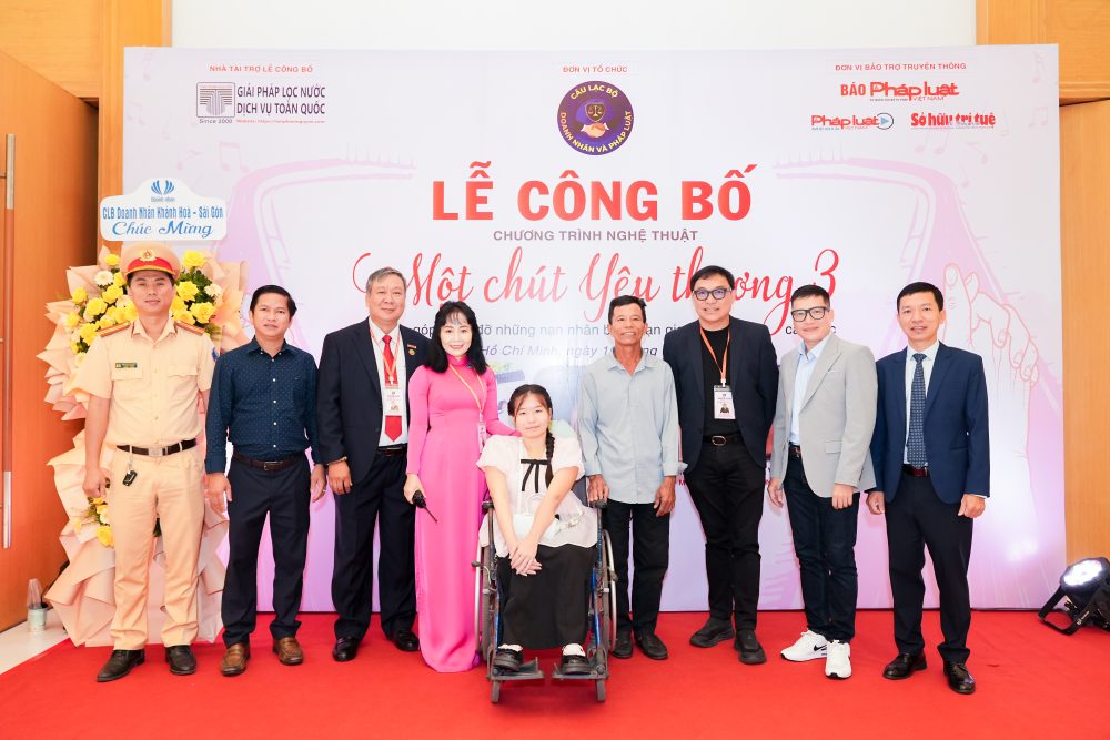 Thế Giới Bảo Hiểm Online - Hình ảnh tham gia lễ công bố Một chút yêu thương 3